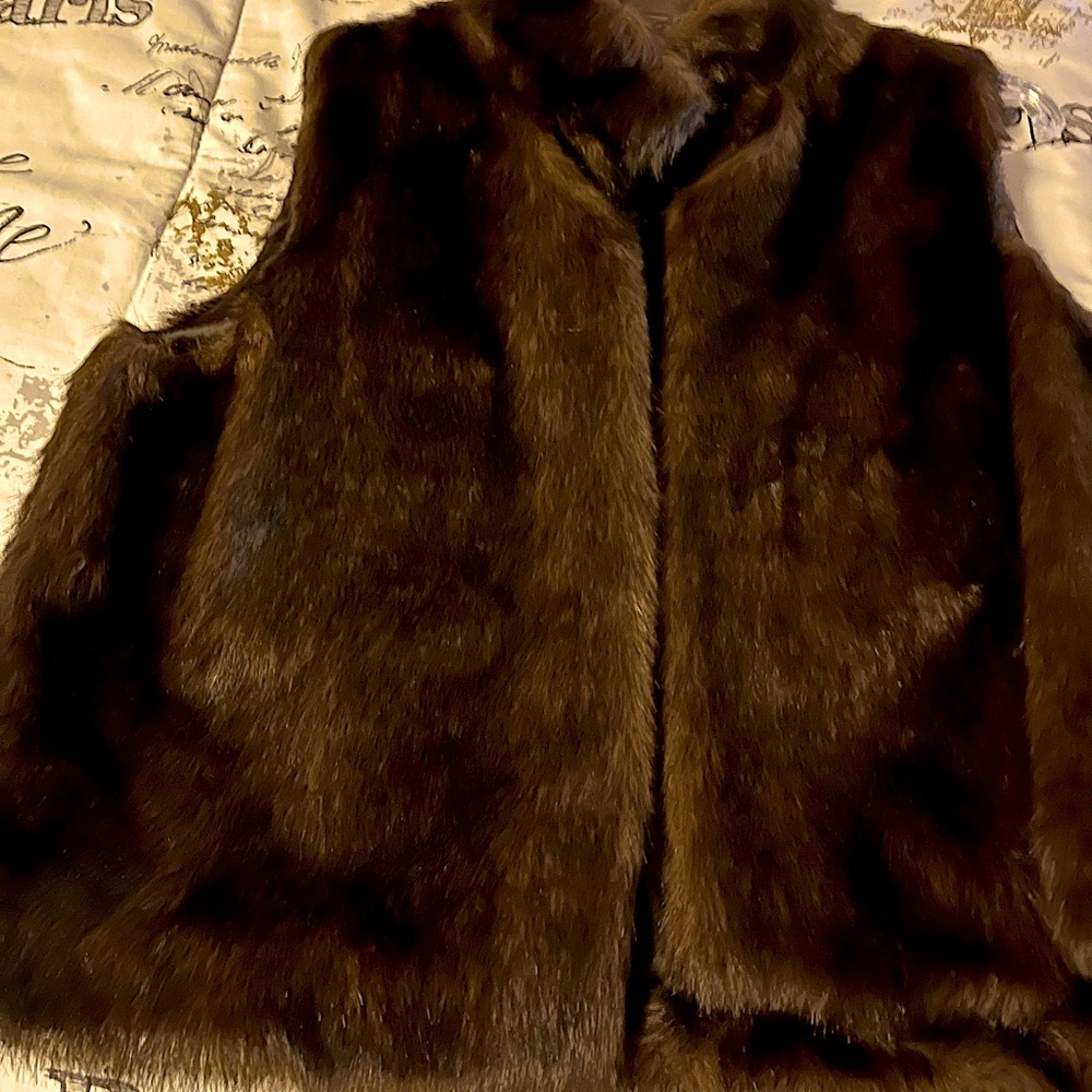 Faux Fur vest new never worn.